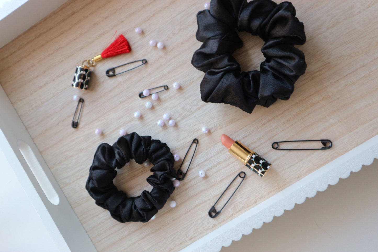 Midnight Glow černá scrunchie