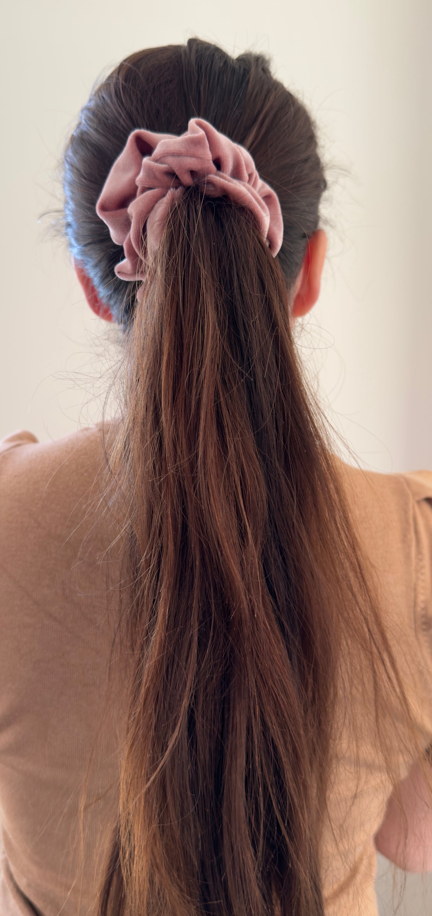 Velvet Rose sametová scrunchie