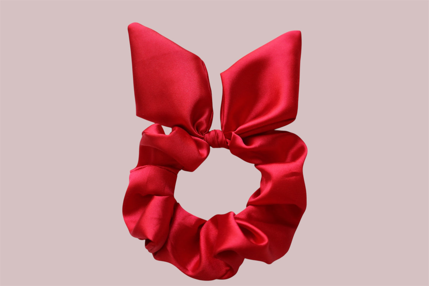 Scarlet Bow scrunchie s mašličkou