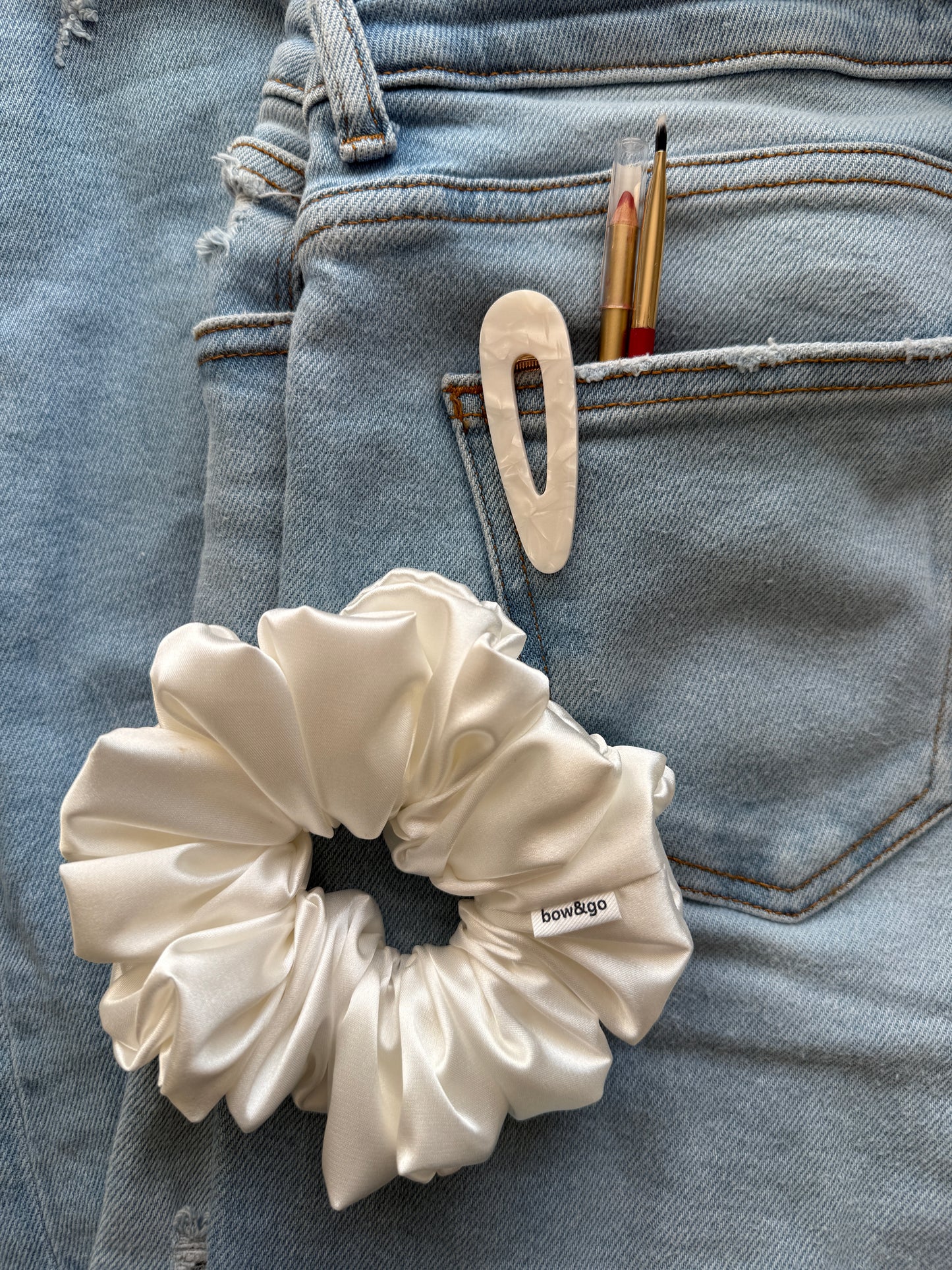 Snowflake Pearl scrunchie.