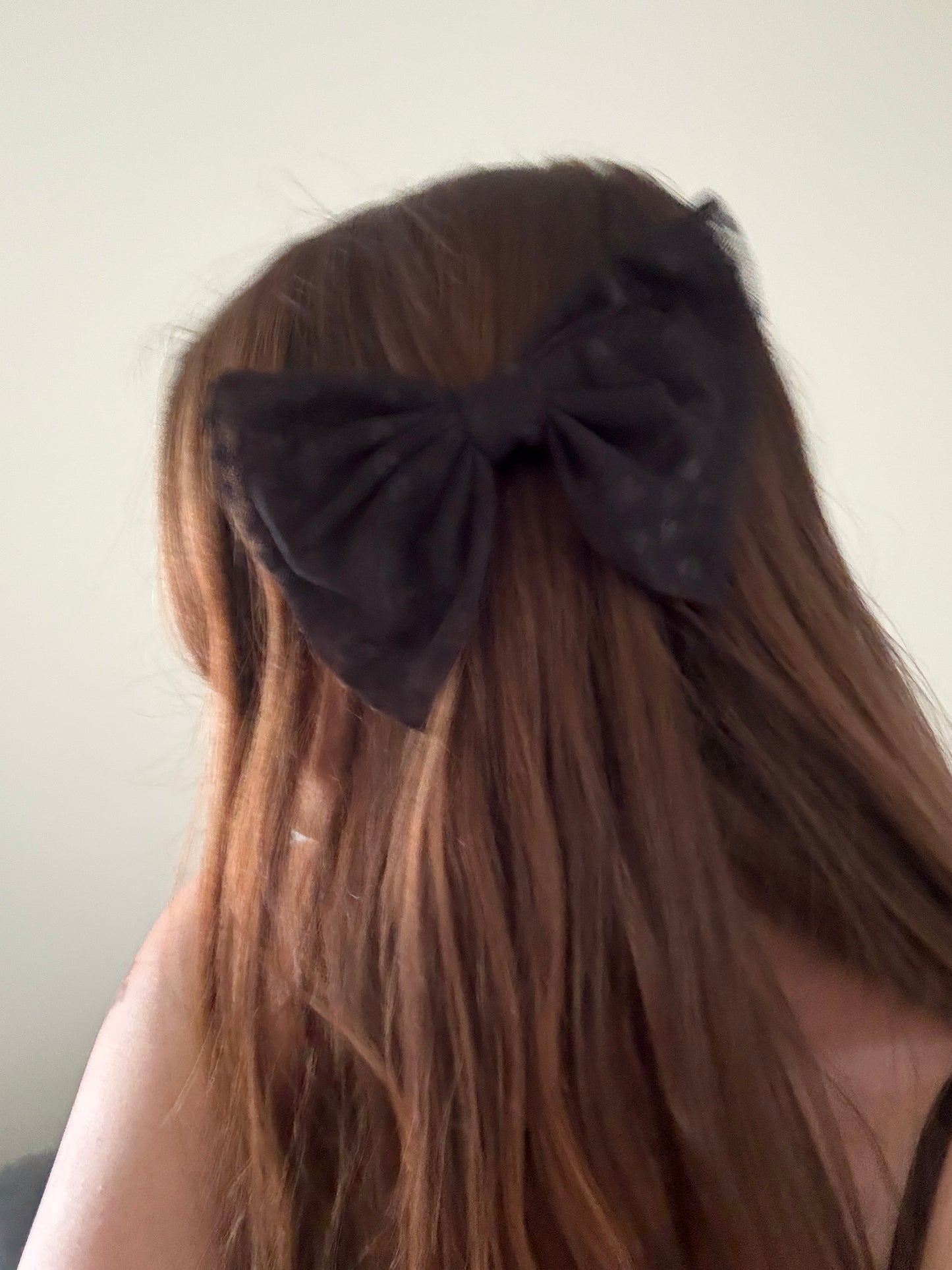Black Bow mašle do vlasů.