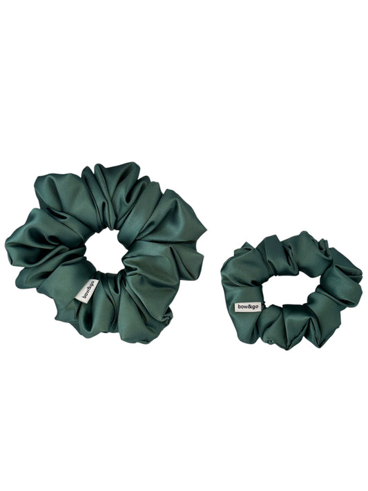 Emerald Glow zelená scrunchie.