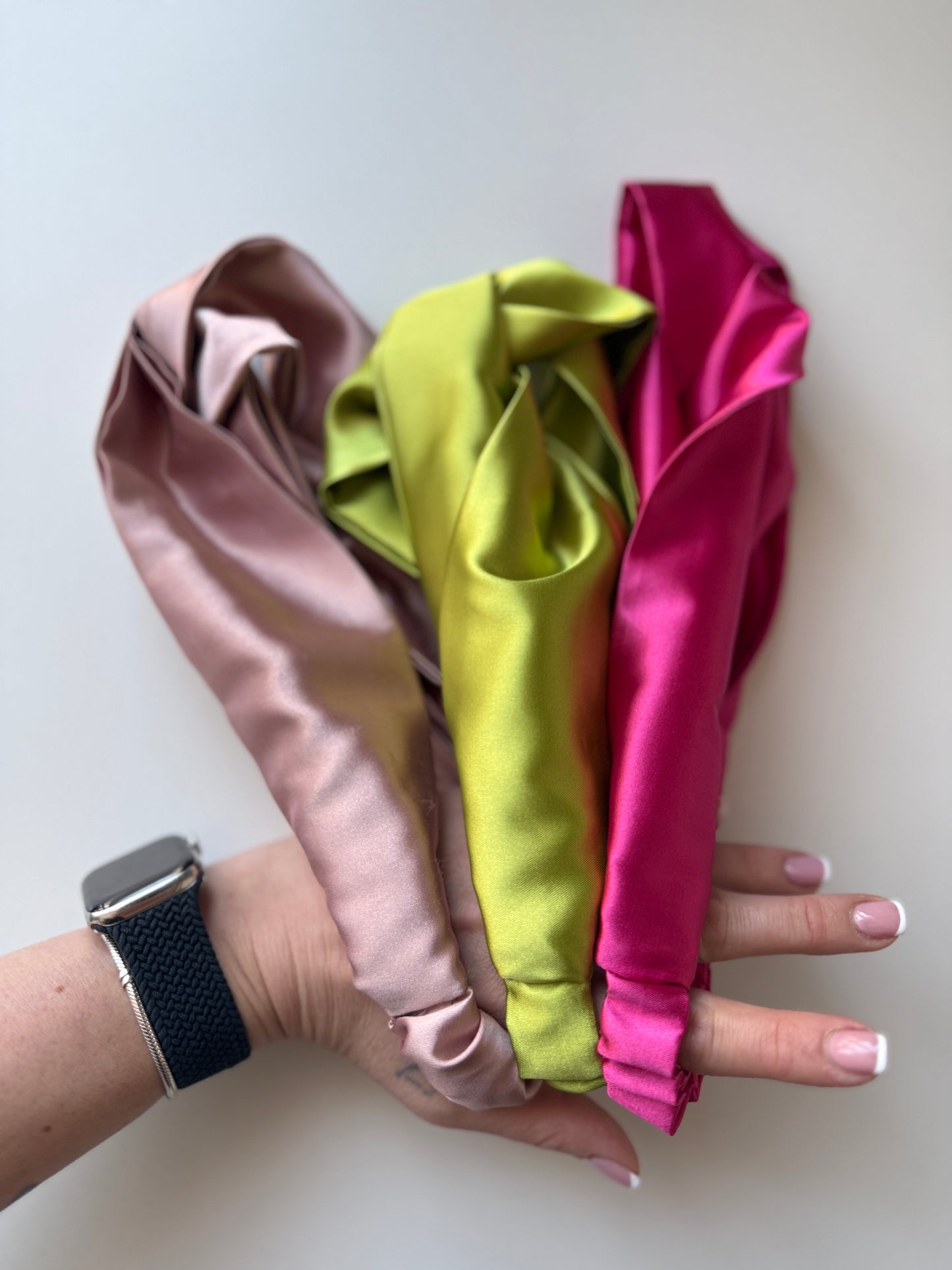 Pink twisted čelenka do vlasů