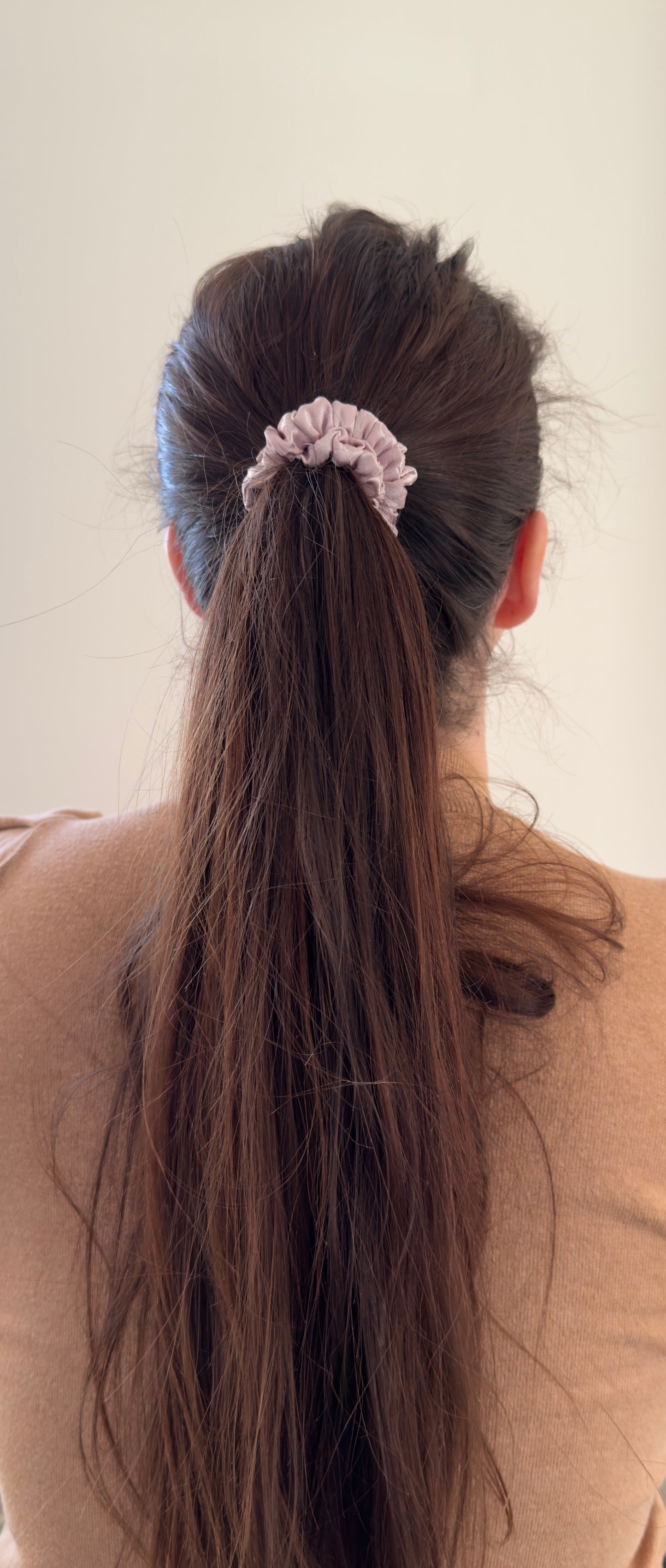 Wild Blush růžová leopardí scrunchie